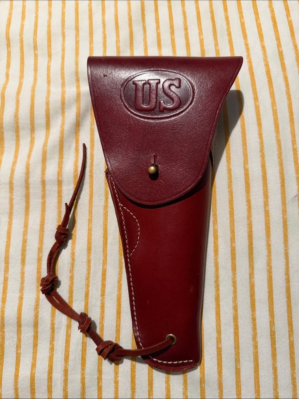 Maroon Leather Holster Pouch with 'US' Embossing for full size 1911 models